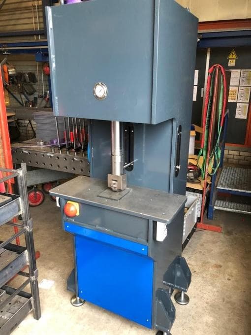 Hydraulische pers op maat