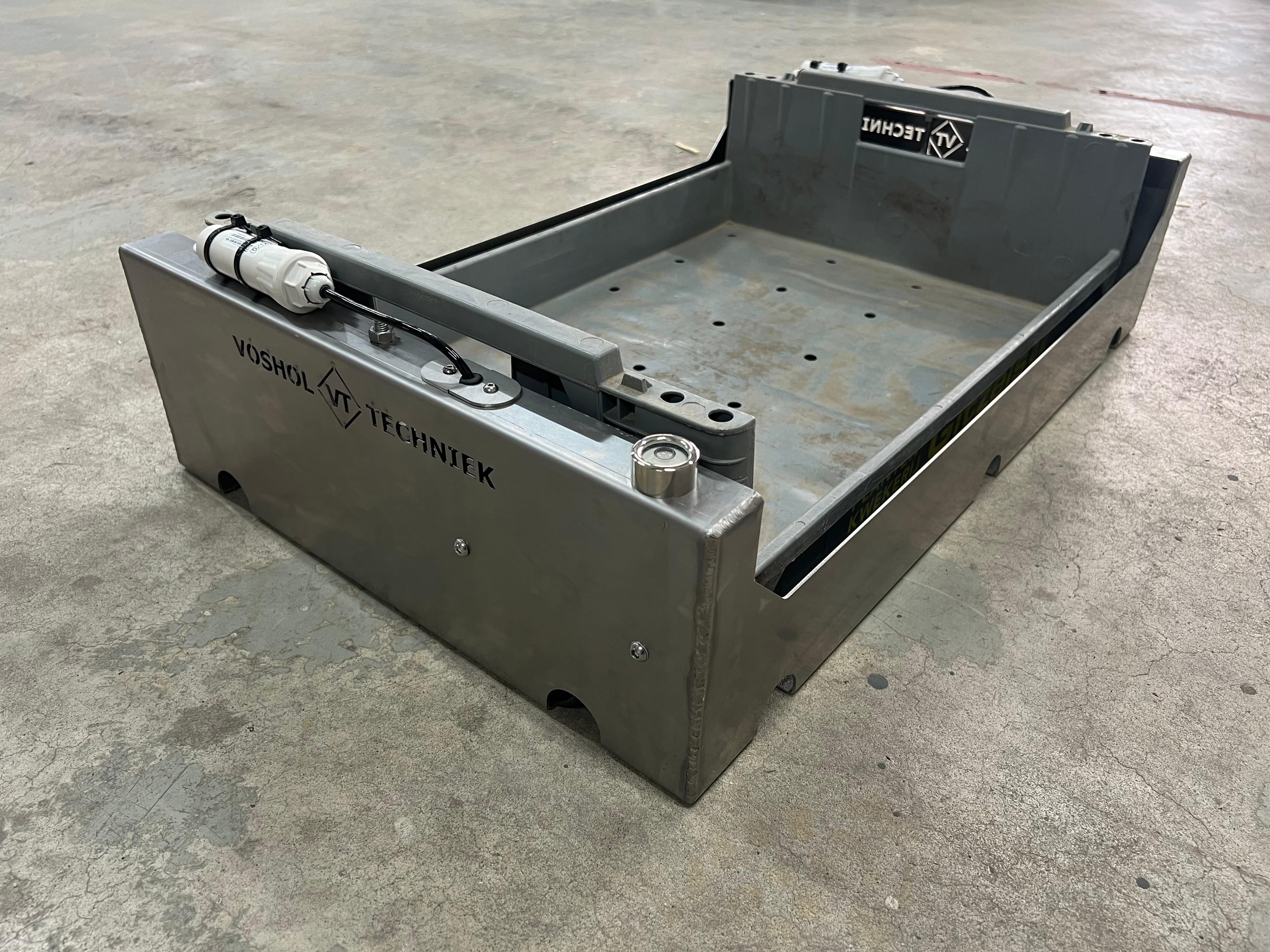 Crate scale for breeders and young plant growers